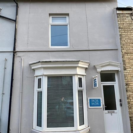 High Tide Apartment Whitby Exterior photo